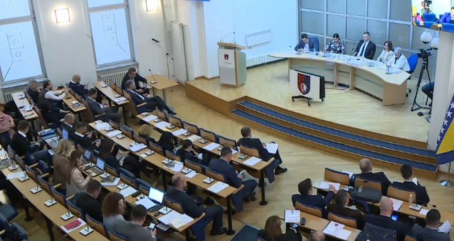 Nikšić: Ne može mi neko u hodniku reći 'ma ima Srba', pa đe piše? Hoću novi ekspoze, ne smijete ovako šibicariti!