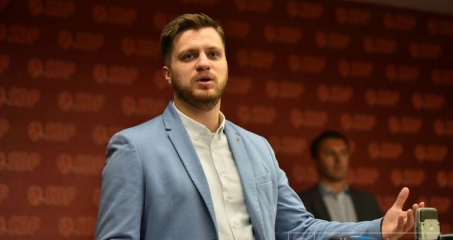 Čita li premijer Novalić svoj plan vakcinizacije?! Vlada FBiH ne smije nabavljati ni ruske ni kineske vakcine!