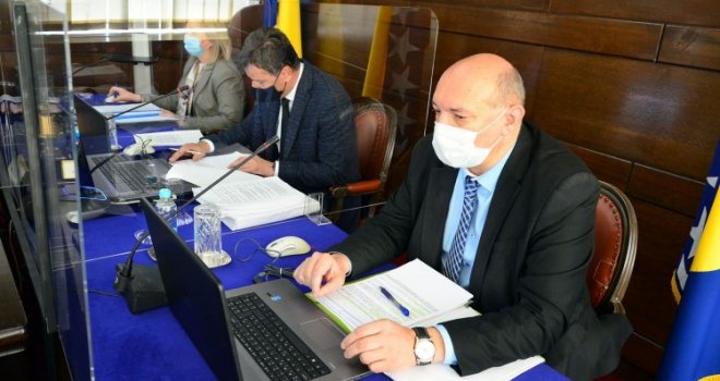 Vlada FBiH formirala novi pregovarački tim za nabavku vakcina