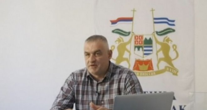 Načelnik Han Pijeska Slobodan Đurić vozilom izgurao s puta muškarca i brutalno ga pretukao - motiv je bizaran!