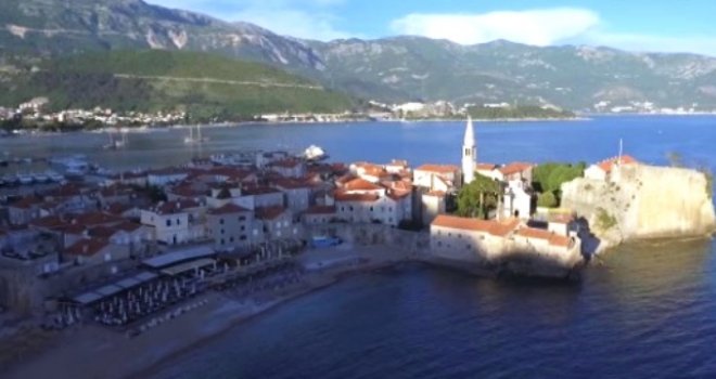 Krvavi obračun na Jadranu: Srbin (21) izbo nožem Crnogorca (23) u kafiću u Budvi, pa se dao u bijeg...  