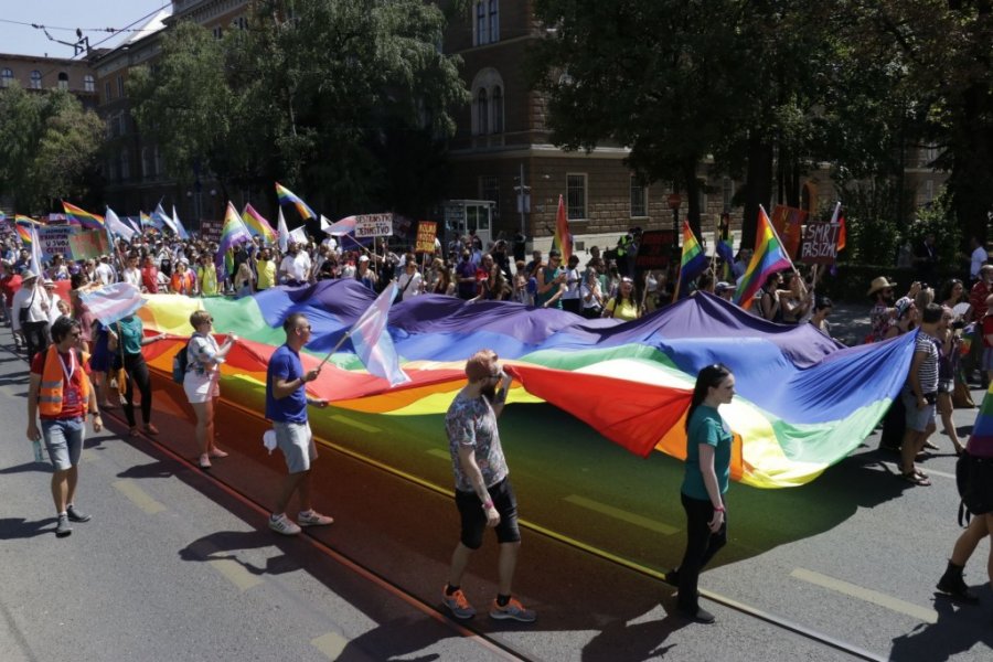 fna-bh-povorka-ponosa-2021-sarajevo-lgbt