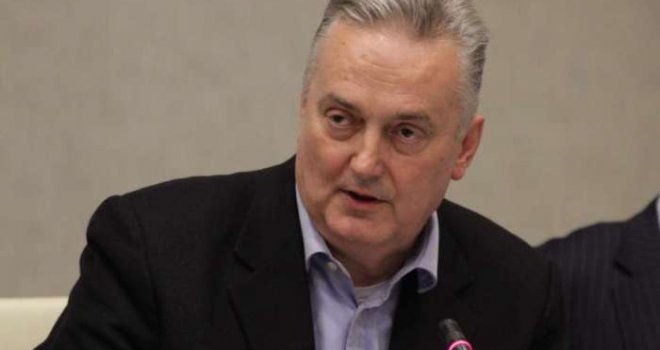 Nemojte imati iluzija, broj vojnika EUFOR-a će se povećati... NATO može djelovati bez pitanja institucija BiH!  