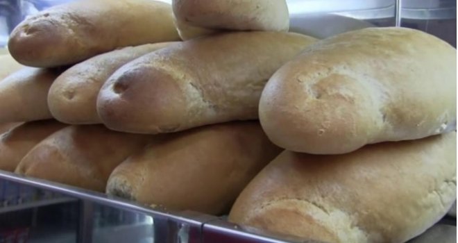 Hljeb i kifle ponovo poskupljuju, evo čime pekari pravdaju takav potez