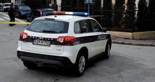Tri osobe povrijeđene u jutrošnjoj saobraćajnoj nesreći, jedna prevezena u bolnicu 