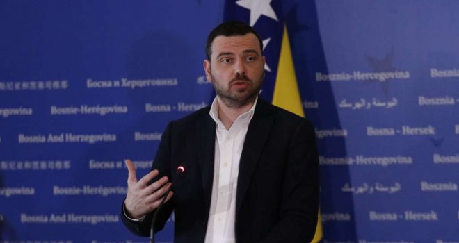 Ukidanje prakse: Zašto da penzioneri i ljudi sa zdravstvenim problemima plaćaju znatno skuplje obnovu vozačke?!