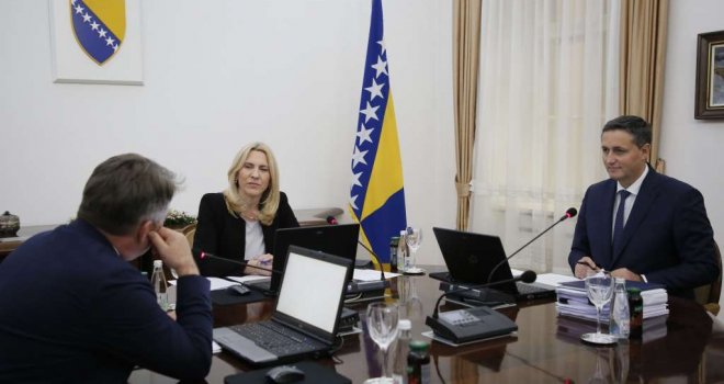 Komšić i Bećirović zatražili od EUFOR-a da uhapsi Dodika: Cvijanović najavila ...