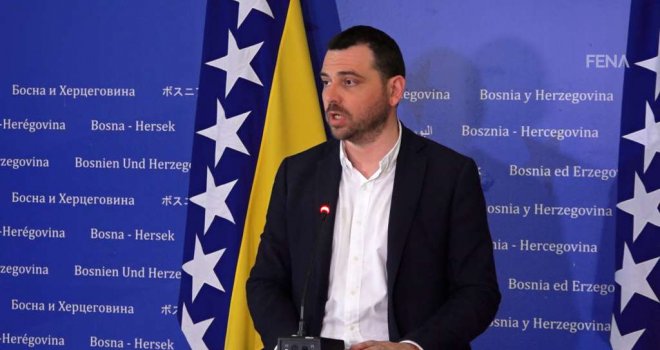Magazinović: Dok Dodik atakuje na ustavni poredak, nema uslova za promjenu Ustava i Izbornog zakona