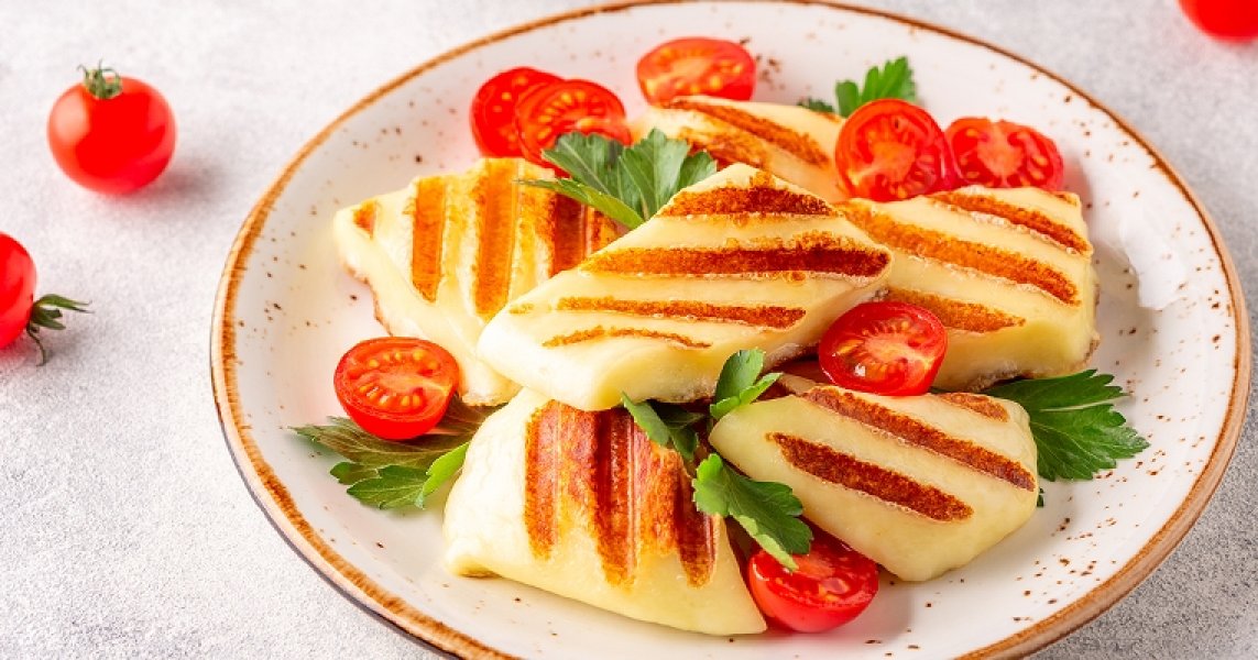 halloumi-cr-jabuka halloumi-cr-jabuka