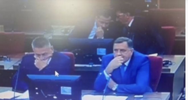 Dodik se žali i samo žali, sad mu je prevruće: ‘Ne mogu da sjedim’