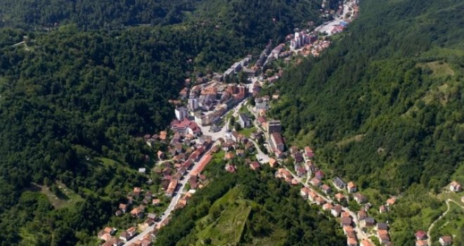 Mještani u Srebrenici sakupljaju novac da naprave put: Bilo bi više i turista