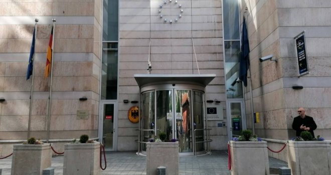 Oglasila se i Delegacija EU: Svi su dužni poštovati odluke Ustavnog suda BiH, uključujući i privremene mjere! 