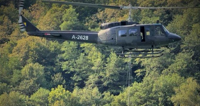 Srušio se helikopter Oružanih snaga u Jablaničko jezero!