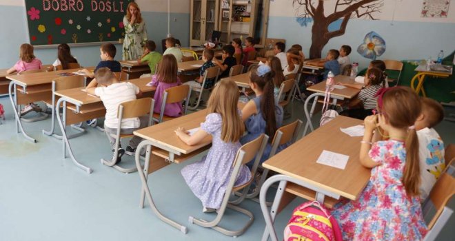 Naša stranka KS: Skraćivanje časova tokom ramazana ponovo šteti obrazovanju i svim učenicima