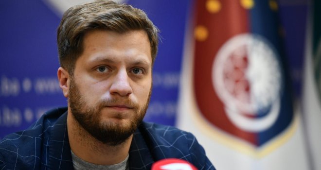 Čengić nakon obrušavanja fasade u Ferhadiji: Omogućit ćemo subvencioniranje dijela troškova građana