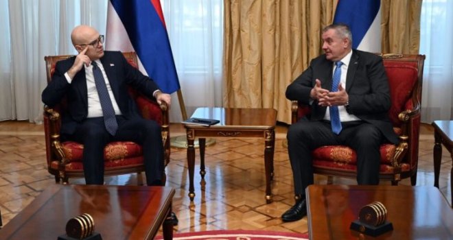 Sastanak premijera RS i Srbije: Realizacija zaključaka sa “svesrpskog sabora”