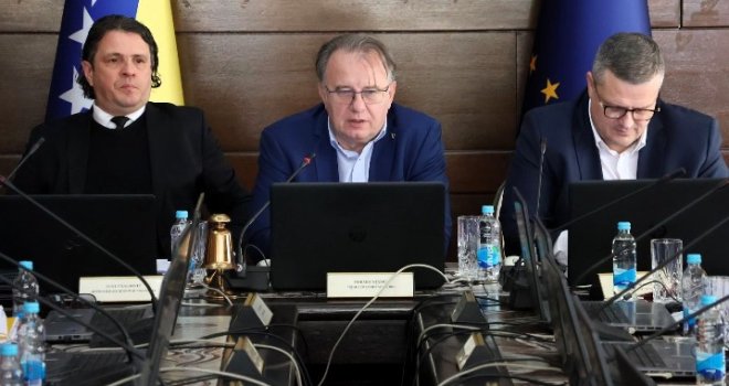 Premijer Nikšić i Vlada FBiH poslali poruku ženama: Snažna podrška kroz zakonske reforme i ekonomsko osnaživanje!