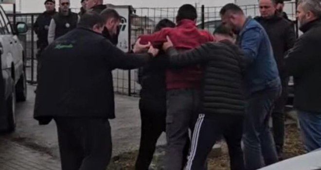 Pratio svoju uposlenicu pa je ubio u podzemnom prolazu: Prijateljica i njena kćerka posmatrale ubistvo