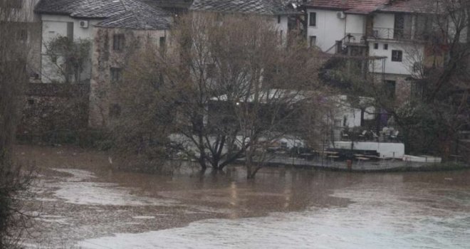 Moguća pojava bujica i izlijevanje rijeka u slivu Neretve