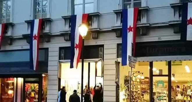 Zastave SFR Jugoslavije u centru talijanske Gorizije: Direktna poruka trenutnoj vlasti