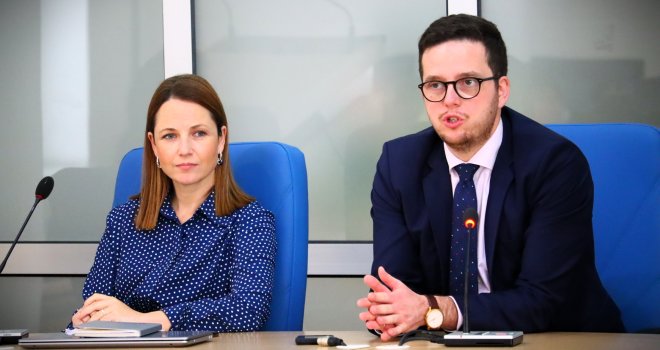 Premijer Uk i ministrica Softić Kadenić okupili načelnike i počeli politički dijalog o uređenju KS