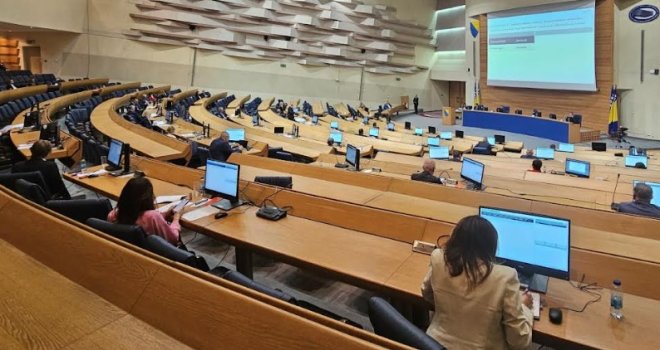 Usvojeni zakoni kojima zloupotreba javnih nabavki vodi u zatvor, podržao ih i HDZBiH