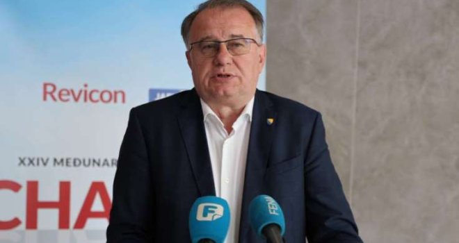 Kako se 'mulja' na bh. moru?! Nikšić: 'Više prijavljenih noćenja ima Konjic nego Neum!'