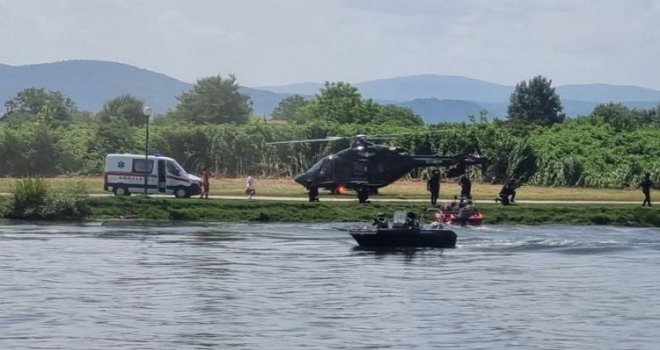 Trening za izvlačenje Dodika? Helikopteri, specijalci i evakuacija u Laktašima