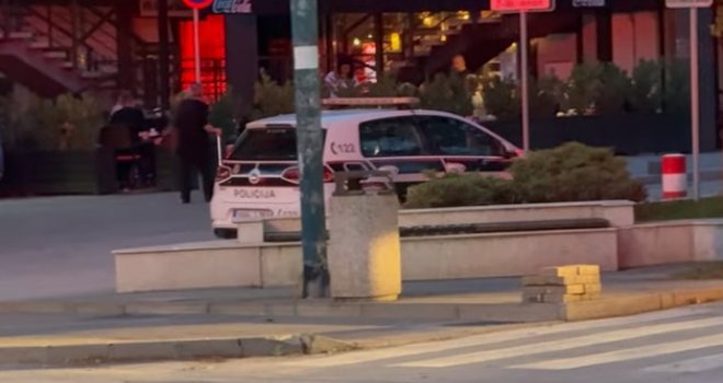 Detalji drame na Dobrinji: Potukli se muškarci ispred kladionice, jedan uhapšen, drugi pobjegao