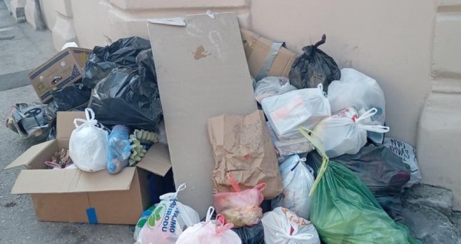 KJKP Rad: Baščaršija nije smetljište, a ni čistoća nije obaveza samo komunalnih službi