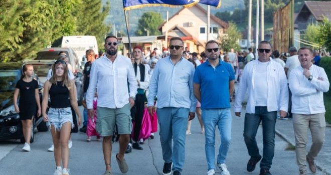 'Kultura je ono što nas spaja': Ministar Magoda na 11. Internacionalnom festivalu folklora – Tarčin 2025