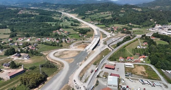 Do jeseni 2026. BiH dobija najdužu dionicu autoceste na koridoru Vc, objavljen video: Dokle su stigli radovi? 