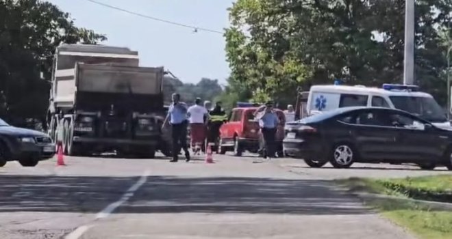 Objavljen snimak sa mjesta jezive nesreće u BiH: Supružnici stradali u sudaru s kamionom