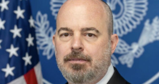 Ambasada SAD objavila biografiju Johna Ginkela, kriznog ambasadora koji je u BiH stigao iz Ukrajine