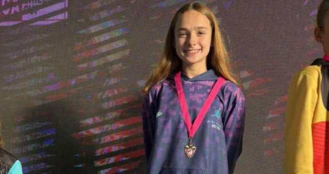 Mlada nada iz Sarajeva: Esma Dizić ponovo briljirala - zlato u Bratislavi i novi državni rekord BiH